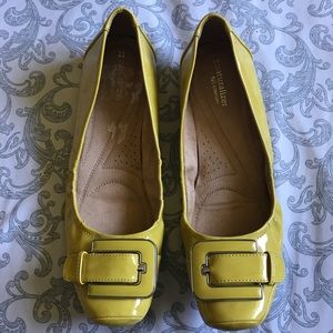 Naturalizer N5 Comfort Flats